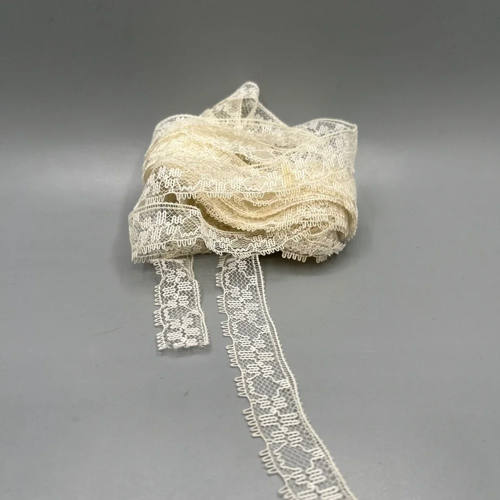 Ivory Lace Trim Ribbon Scalloped Edge Vintage Embellishment Sewing Craft 4yd 12